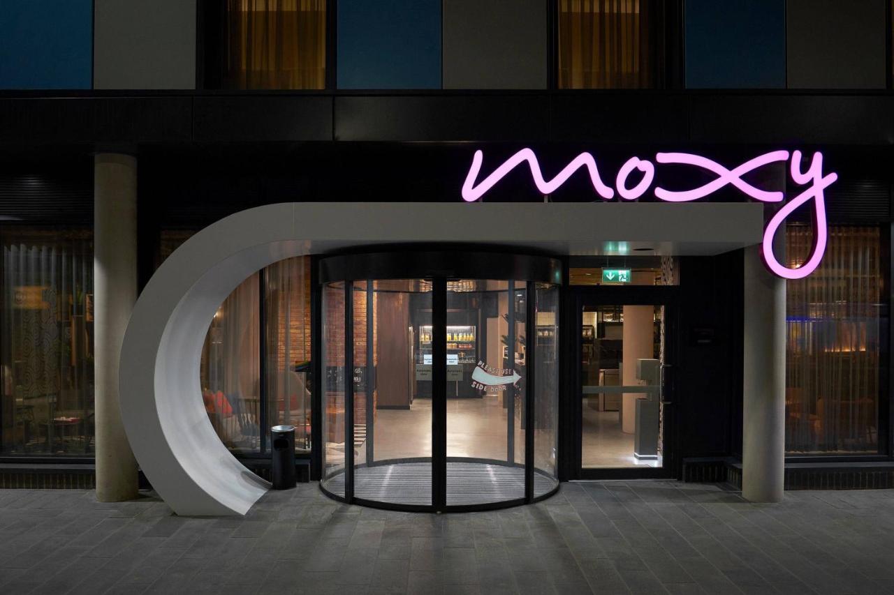 Hotel Moxy Slough Esterno foto